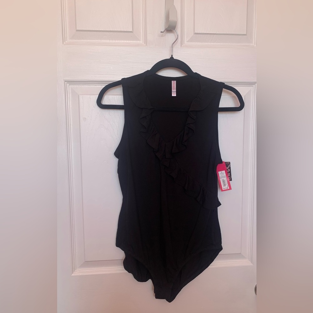 Xhilaration Black Sleeveless Ruffle V-Neck Bodysuit